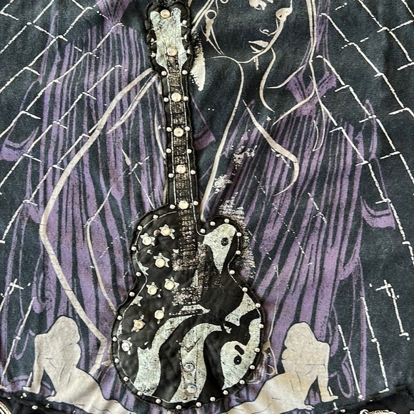 Doctrine “Rock My World” Graphic T-Shirt - Picture 8 of 8